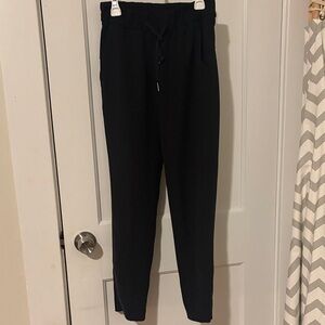 lululemon athletica Black Women's Drawstring Jogger Pants. 7/8 pant woven 25